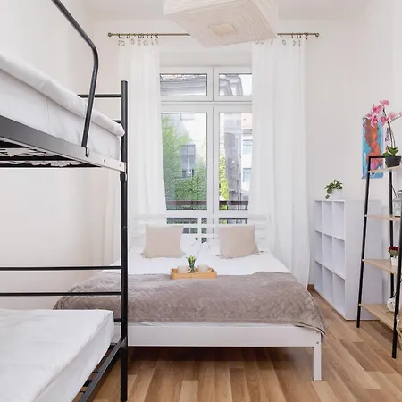 Family In Downtown Cracow By Rent Like *