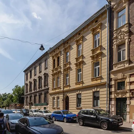 Family In Downtown Cracow By Rent Like * Krakow
